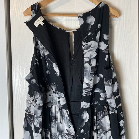 Laura Chiffon Floral Lined Maxi Dress Dresses Plus Size 20 Black - Picture 15 of 16